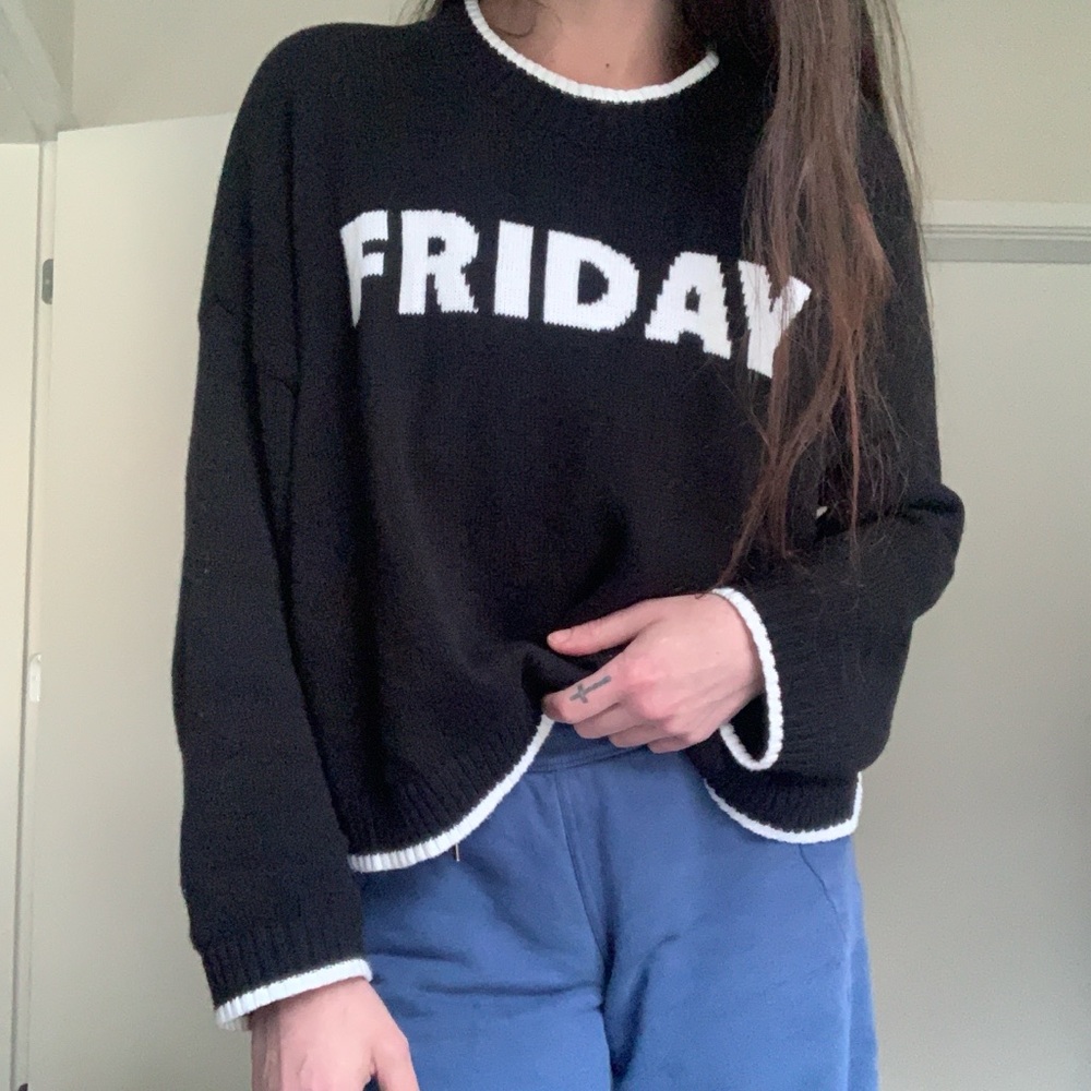 Moon & Madison Black and White 'Friday' Knit Sweater
